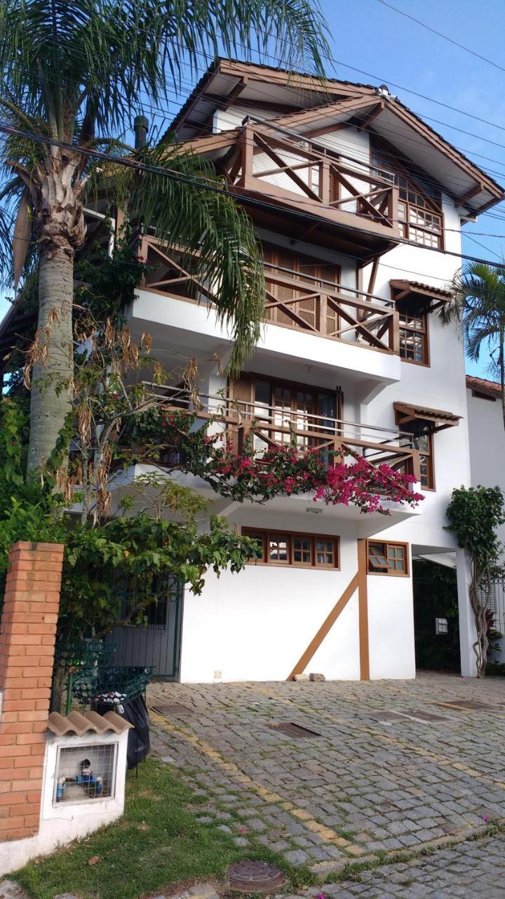 Apartamentos Morada Aquitania Bombinhas Exterior photo
